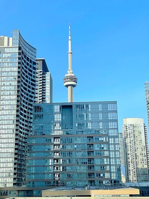 Upscale Downtown Toronto Condos By Cn Tower Exteriér fotografie